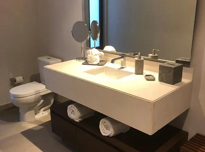 Luxurious In The Marina Aparthotel *